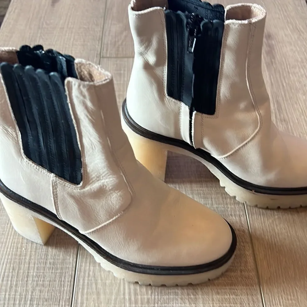 Free People James Chelsea Boots  White US 6